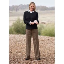 EQL Women's Brittany Cable Knit V-Neck Sweater - Black -Equestrian Riding Clothing 694382 800 800