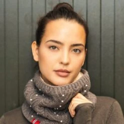 B Vertigo Women's Rosa Knitted Neck Warmer Scarf - Major Brown -Equestrian Riding Clothing 697039 800 800